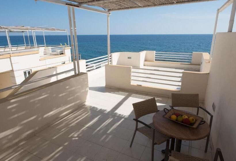 סוויטה משפחתית, Ionio Star