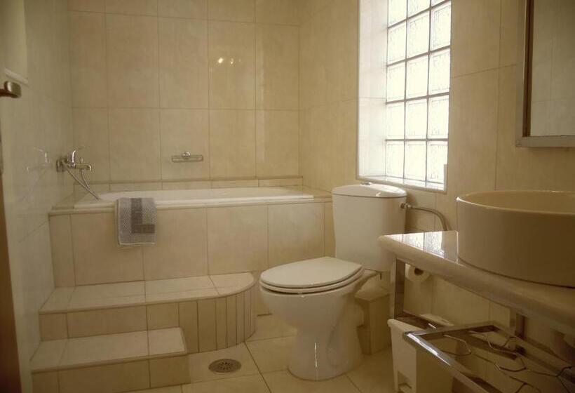 סטודיו סופריור, Ionio Star