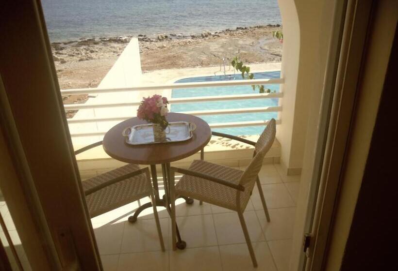 חדר סטודיו סטנדרד, Ionio Star