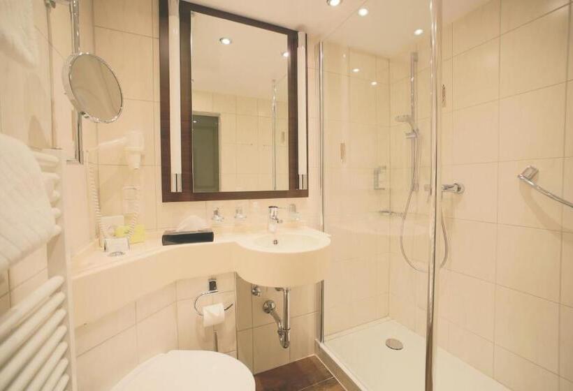 חדר קומפורט לשלושה, Landidyll Hotel Restaurant Birkenhof