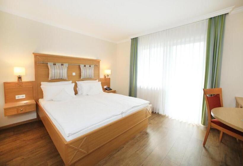 Номер Superior с Балконом, Landidyll Hotel Restaurant Birkenhof