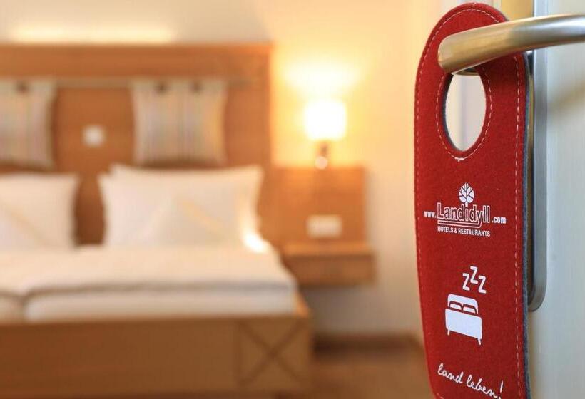 חדר קומפורט לשלושה, Landidyll Hotel Restaurant Birkenhof