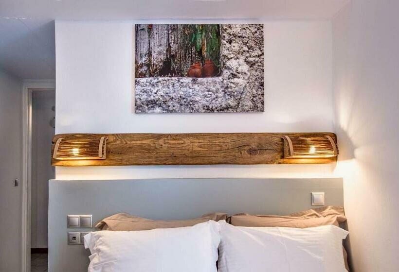 חדר סטנדרט עם מרפסת, Nefeli