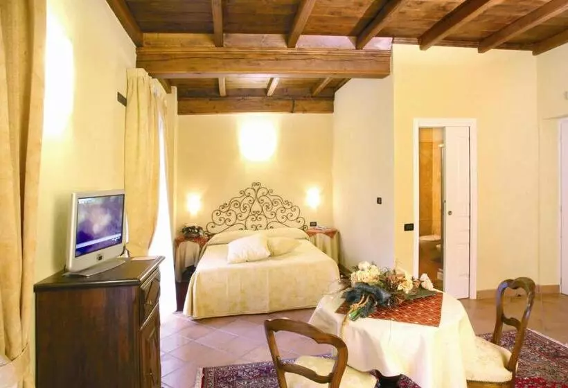 スタンダードルーム, Palazzo Di Mezzo
