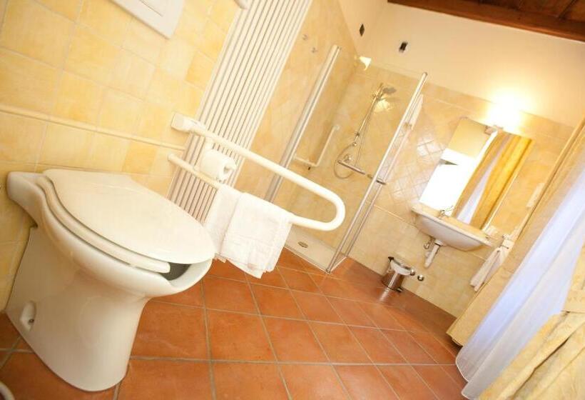 Номер Стандарт, Palazzo Di Mezzo