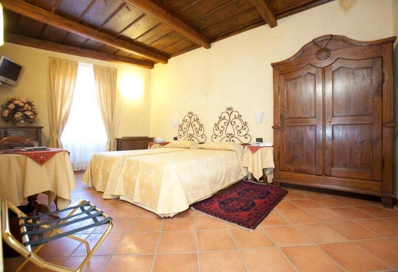 Номер Стандарт, Palazzo Di Mezzo