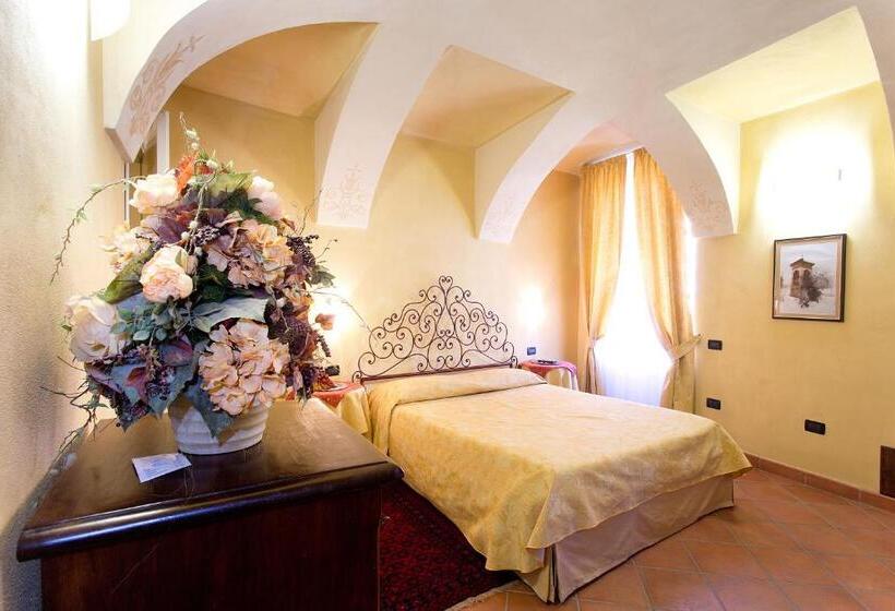 Номер Стандарт, Palazzo Di Mezzo