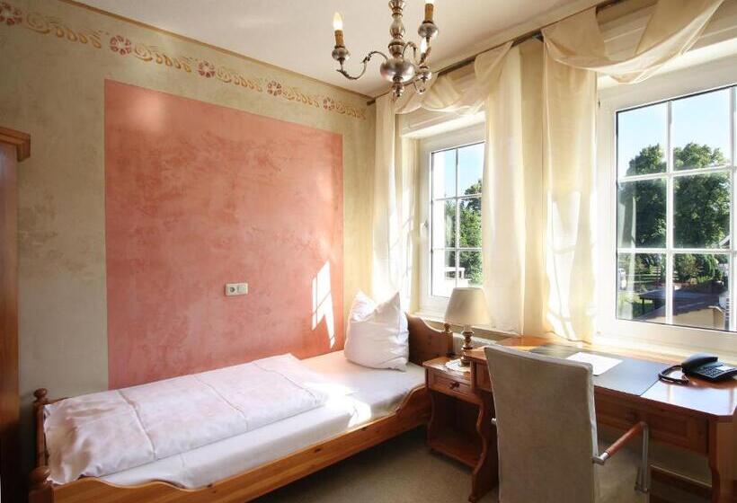 اتاق استاندارد یک نفره, Restaurant Sälzerhof