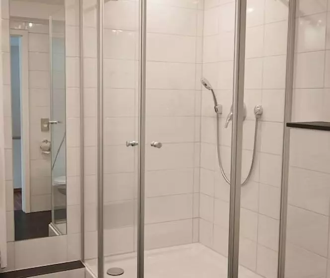 Superior-huone Jokinäkymä, Rheinhotel Arte