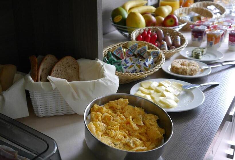 스탠다드 싱글 룸, Ruhrstadtarena