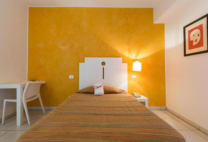 חדר סטנדרט יחיד, Silver