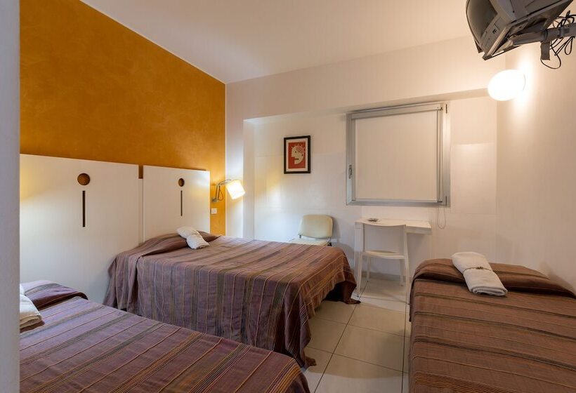 חדר סטנדרט לארבעה, Silver