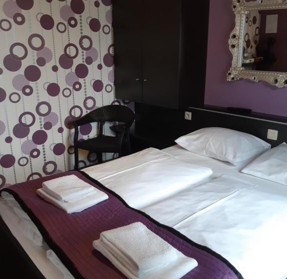 スタンダードルーム, Ravel Hotel Cyrano