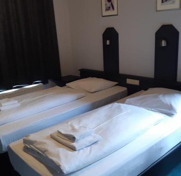 スタンダードルーム, Ravel Hotel Cyrano