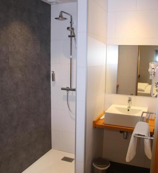 스탠다드 트리플 룸, Ravel Hotel Cyrano