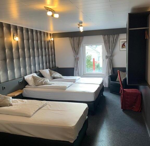 스탠다드 트리플 룸, Ravel Hotel Cyrano