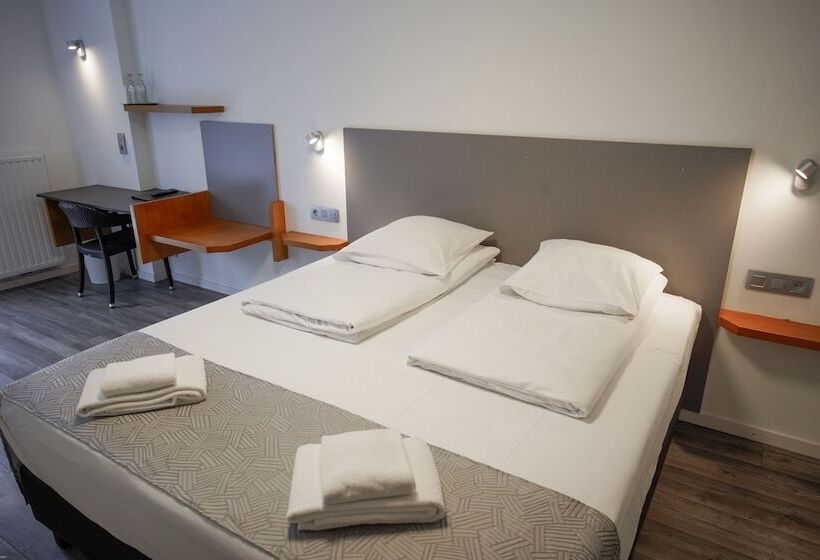 Номер Стандарт, Ravel Hotel Cyrano
