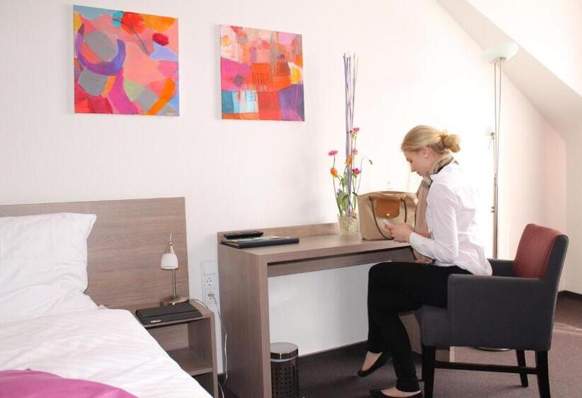 Апартаменты 1 Спальня Вид на Сад, Rheinhotel Arte
