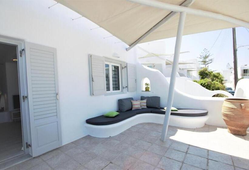 جناح مزود بجاكوزى, Yades Suites & Spa   Adults Only