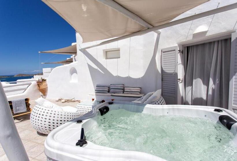 Люкс Вид на Море с Гидромассажем, Yades Suites & Spa   Adults Only
