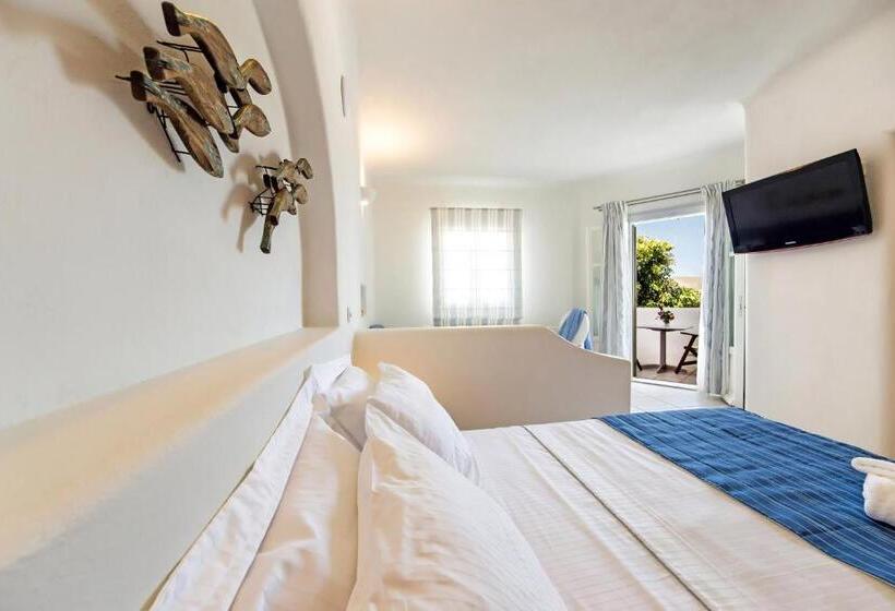 جناح جونيور مطلّ علي البحر, Yades Suites & Spa   Adults Only