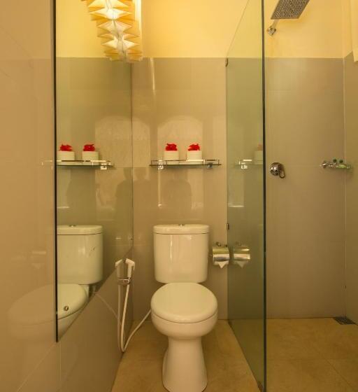 חדר משפחתי נוף לגינה, Arya Amed Beach Resort And Dive Center