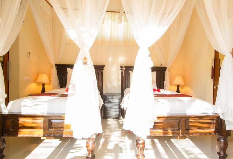 חדר משפחתי נוף לגינה, Arya Amed Beach Resort And Dive Center