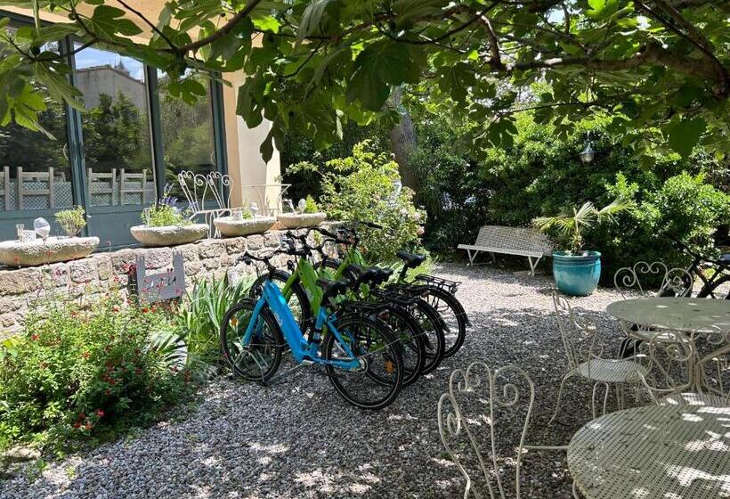 デラックスルーム, La Villa Carcassonne, Cité 8 Min à Pieds, Clim, Piscine, Full Wifi, Borne 7,5kw, Vélo élect, Parking