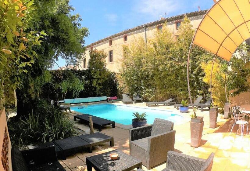 スーペリアの４人部屋, La Villa Carcassonne, Cité 8 Min à Pieds, Clim, Piscine, Full Wifi, Borne 7,5kw, Vélo élect, Parking