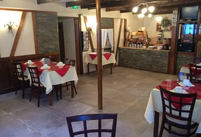 スタンダードルーム, Auberge Des Trois Châteaux