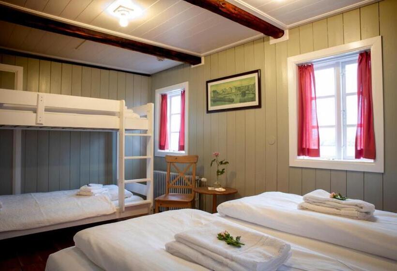 اتاق خانوادگی, Flatey