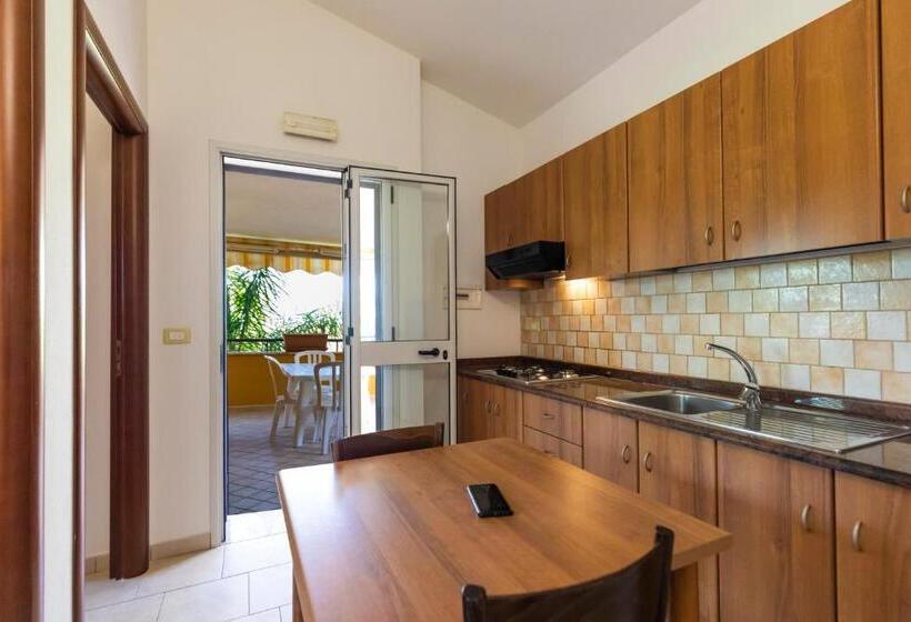 Апартаменты 2 Спальни Вид на Море, Villaggio Tramonto