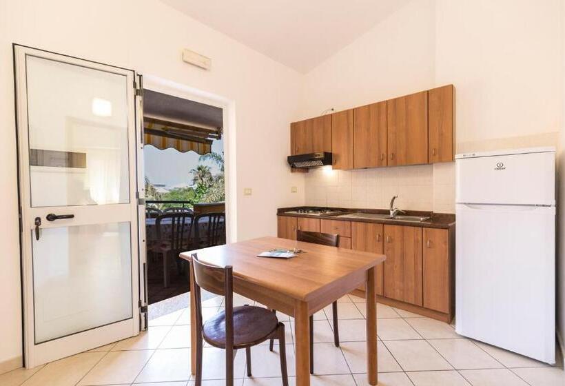 Апартаменты 1 Спальня, Villaggio Tramonto