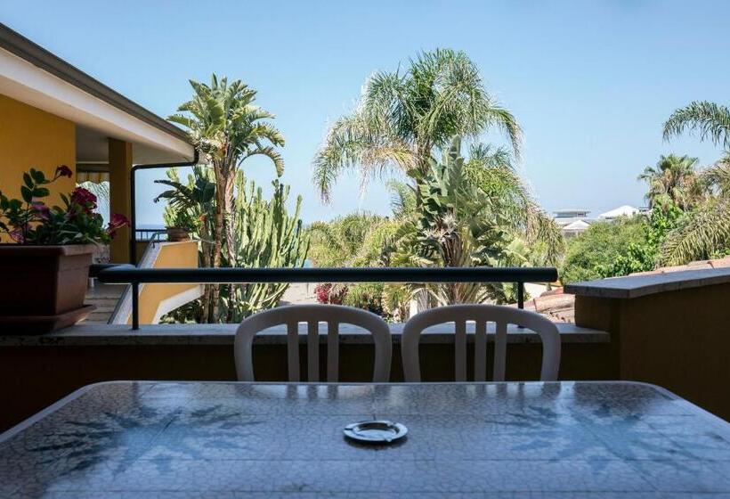 Апартаменты 1 Спальня, Villaggio Tramonto