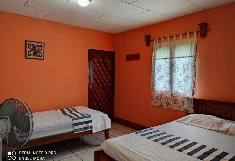 スタンダードトリプルルーム, Ometepe House