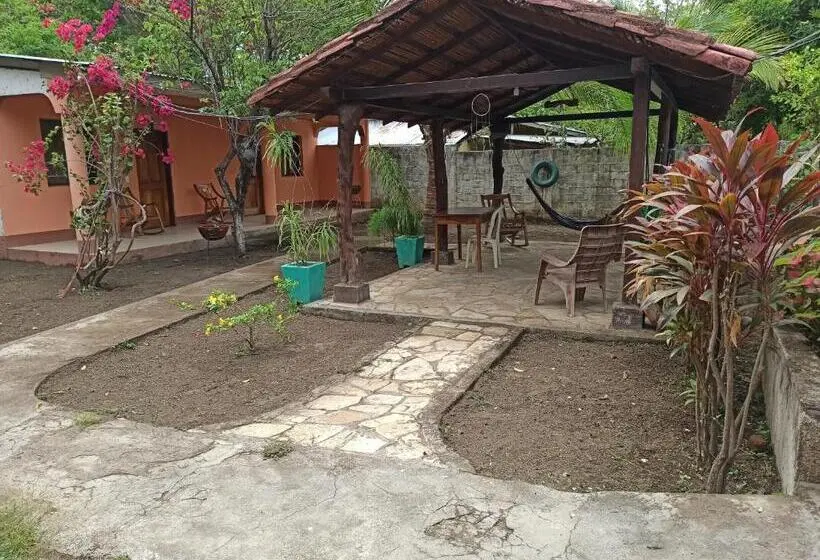 コンフォートトリプルルーム, Ometepe House