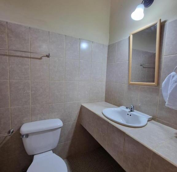 Трехместный Номер Стандарт с Балконом, Ometepe House
