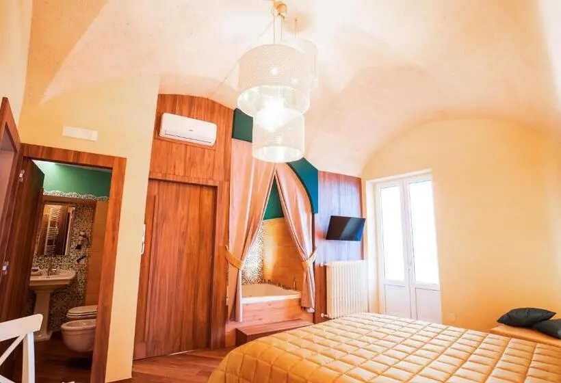 バスタブ付きデラックスルーム, Grantò B&b