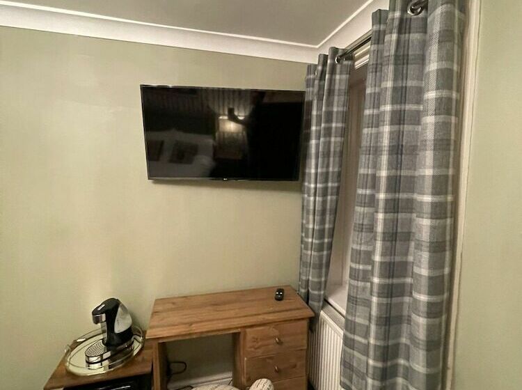 스탠다드 룸, Mcgraths Blackpool