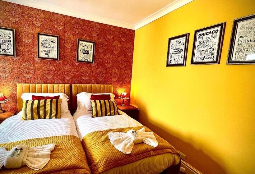 스탠다드 룸, Mcgraths Blackpool