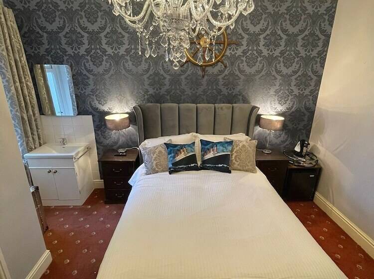 스탠다드 룸, Mcgraths Blackpool