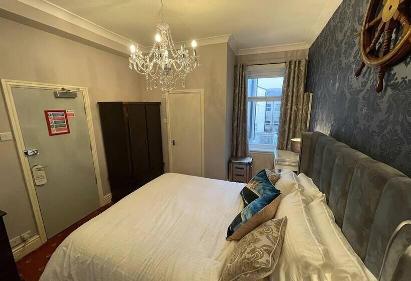 스탠다드 룸, Mcgraths Blackpool