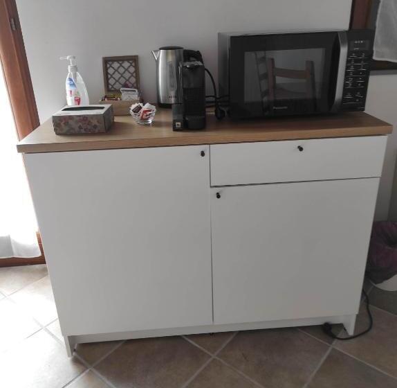 غرفة عائلية, B&b Anyme