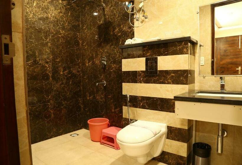 Quarto Basic, Kush Ganga 50 Meter From Har Ki Pauri, Haridwar