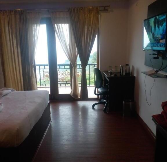 Номер Deluxe с Балконом, Vista Suites Doddabetta Ooty By Bestinn Leisure