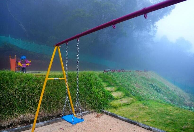 Полулюкс Вид на Горы, Vista Suites Doddabetta Ooty By Bestinn Leisure