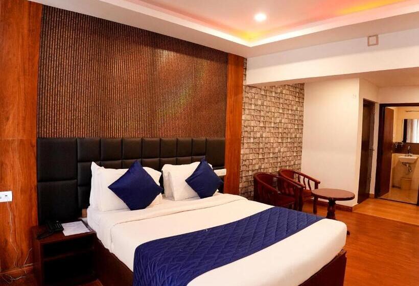 Номер Deluxe с Балконом, Vista Suites Doddabetta Ooty By Bestinn Leisure