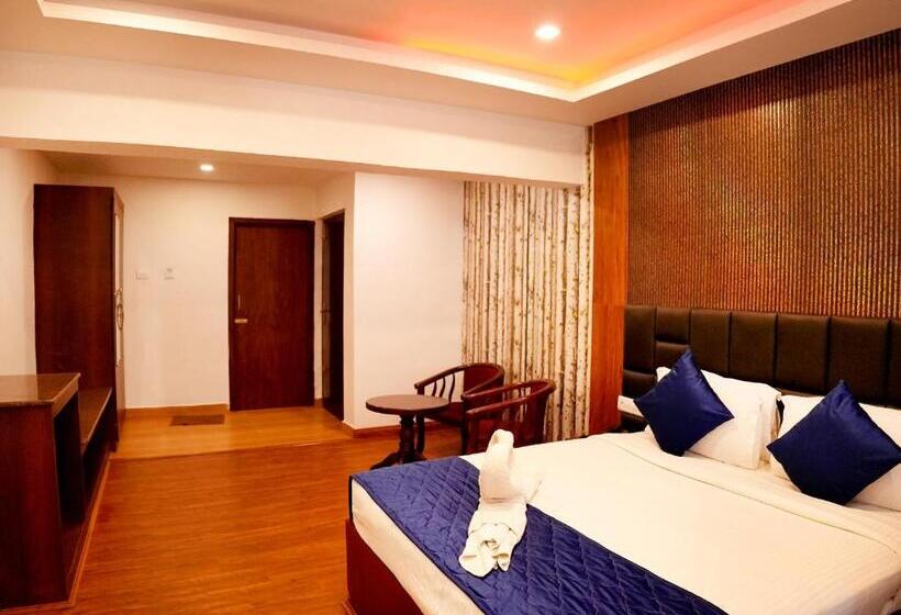 Номер Deluxe с Балконом, Vista Suites Doddabetta Ooty By Bestinn Leisure