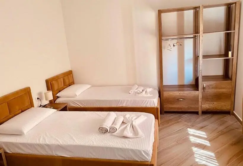 Perhehuone, Elma Guest House