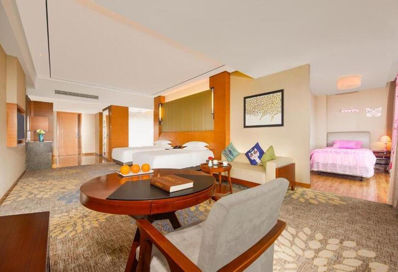 Chambre Familiale Deluxe, 六安曙光铂尊酒店